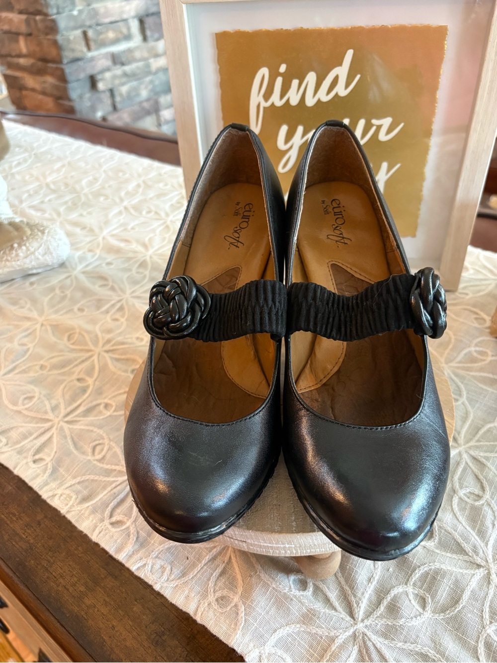 Eurosoft by Sofft Black Leather Mary Jane Pumps Comfort Heels Women’s 7.5